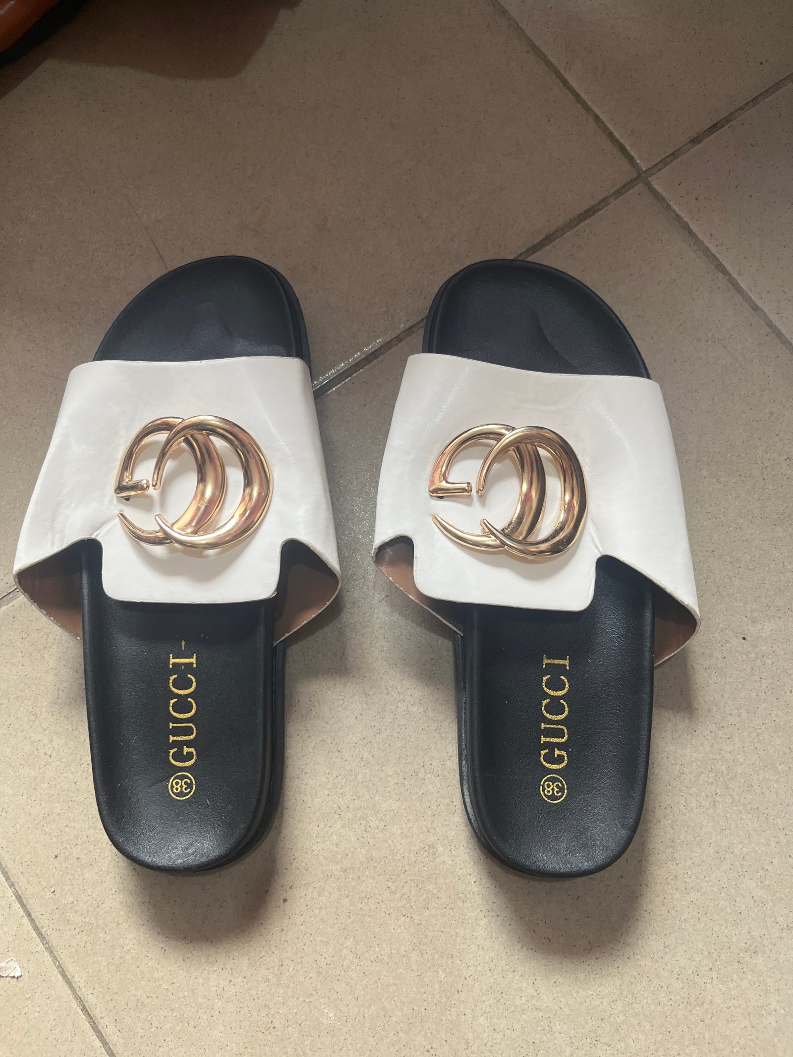 Gucci Sandles @18000