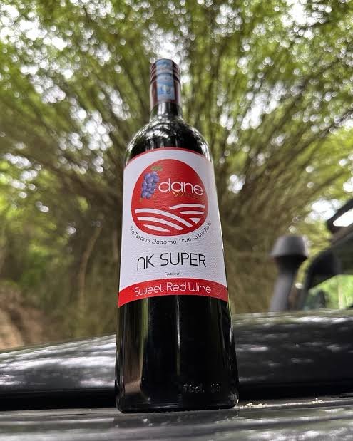 Wine - Dane Wine - Nk Super- Semi Sweet Red Wine 750Mls